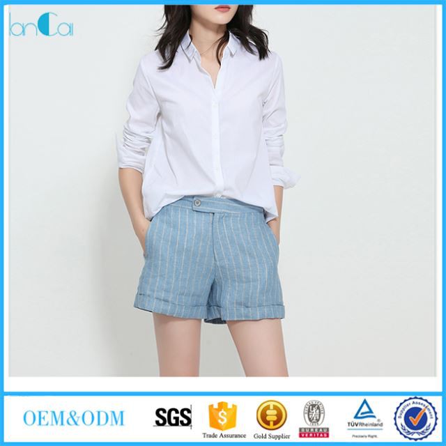 Pantaloni di lino corti